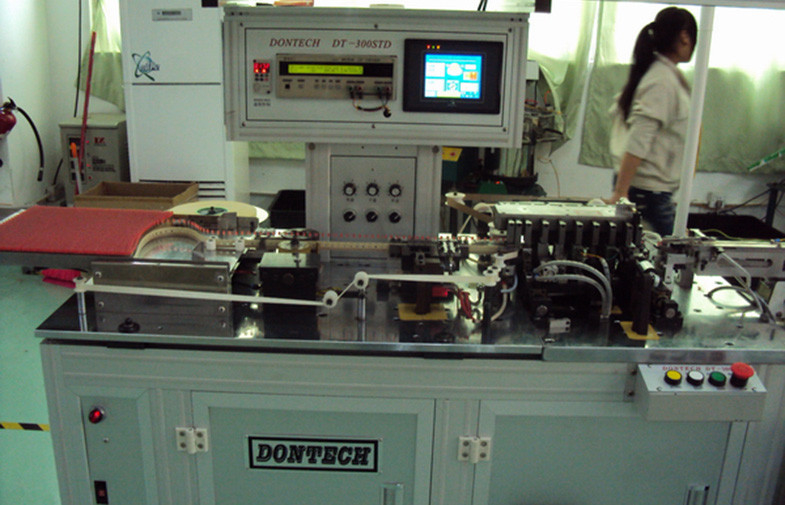 SHENZHEN YUCHIP LIGHTING CO., LTD línea de producción del fabricante