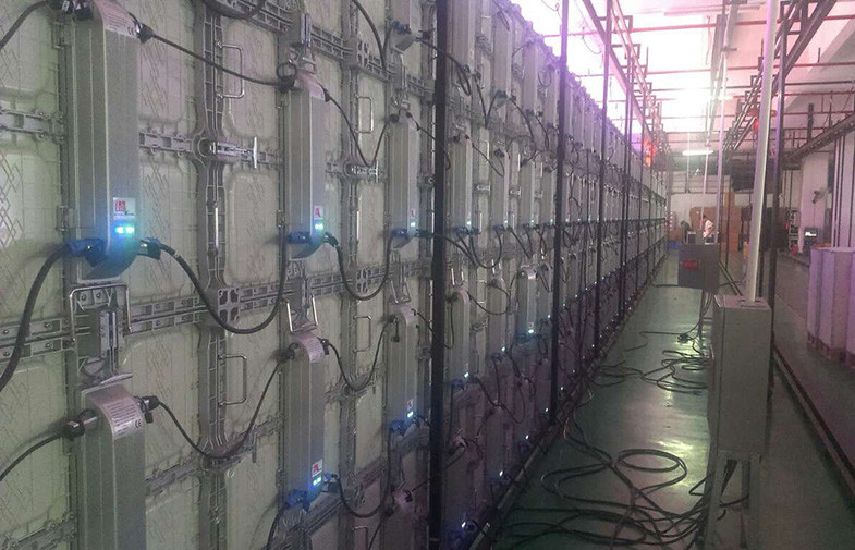 SHENZHEN YUCHIP LIGHTING CO., LTD línea de producción del fabricante
