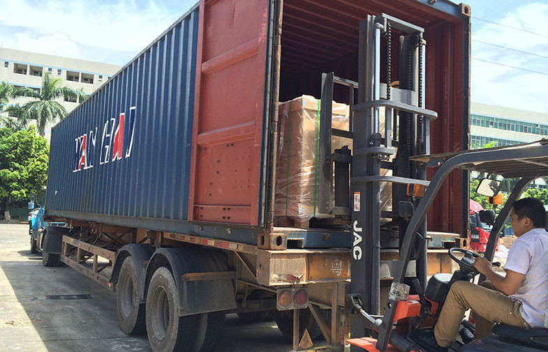SHENZHEN YUCHIP LIGHTING CO., LTD línea de producción del fabricante