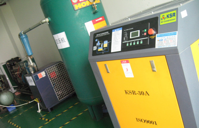 SHENZHEN YUCHIP LIGHTING CO., LTD línea de producción del fabricante